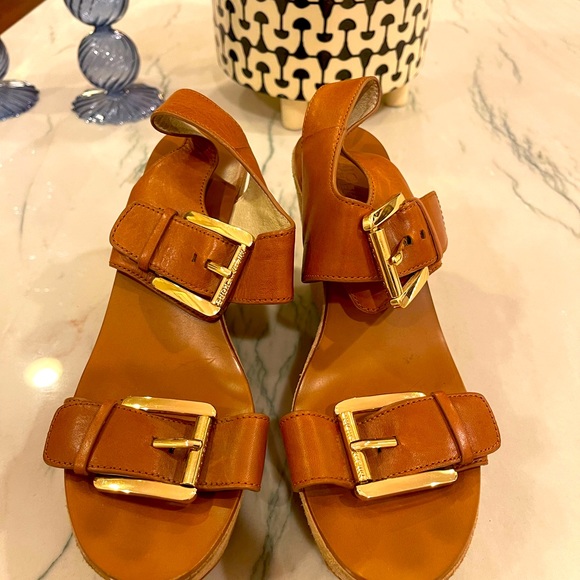 Michael Kors platform sandals - Picture 1 of 8